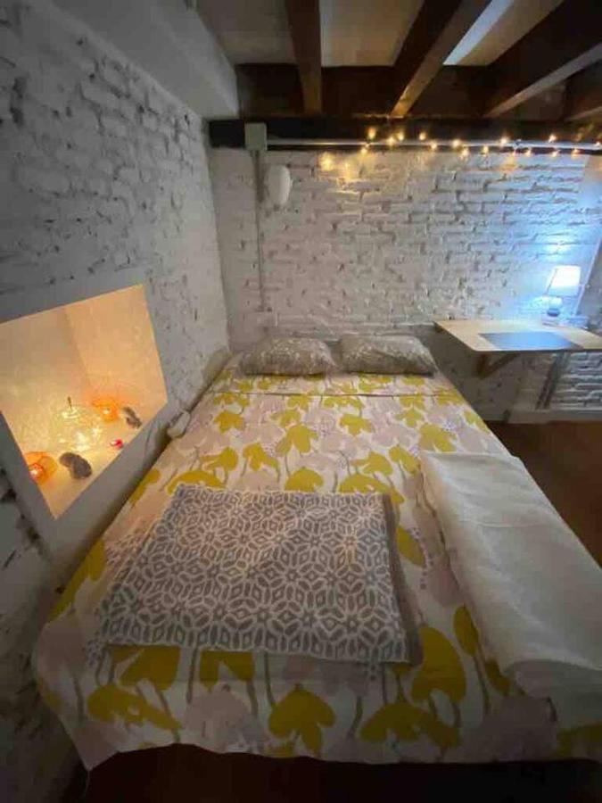 Airbhouse Private Rooms & Apartments Seville Luaran gambar