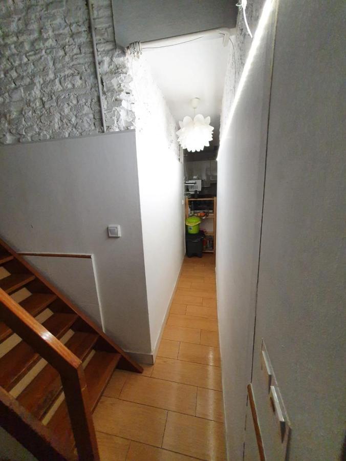 Airbhouse Private Rooms & Apartments Seville Luaran gambar