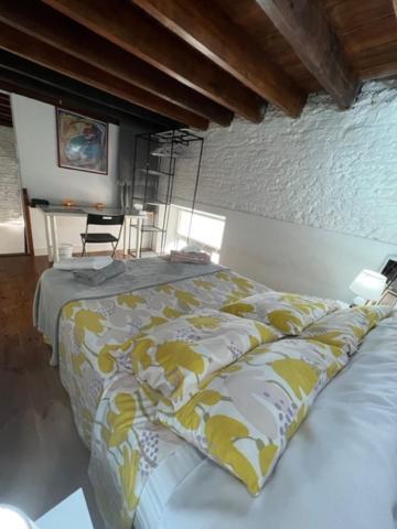 Airbhouse Private Rooms & Apartments Seville Luaran gambar