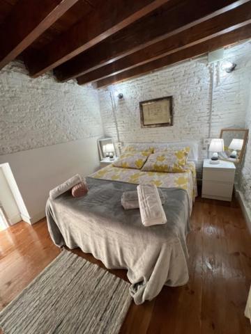 Airbhouse Private Rooms & Apartments Seville Luaran gambar