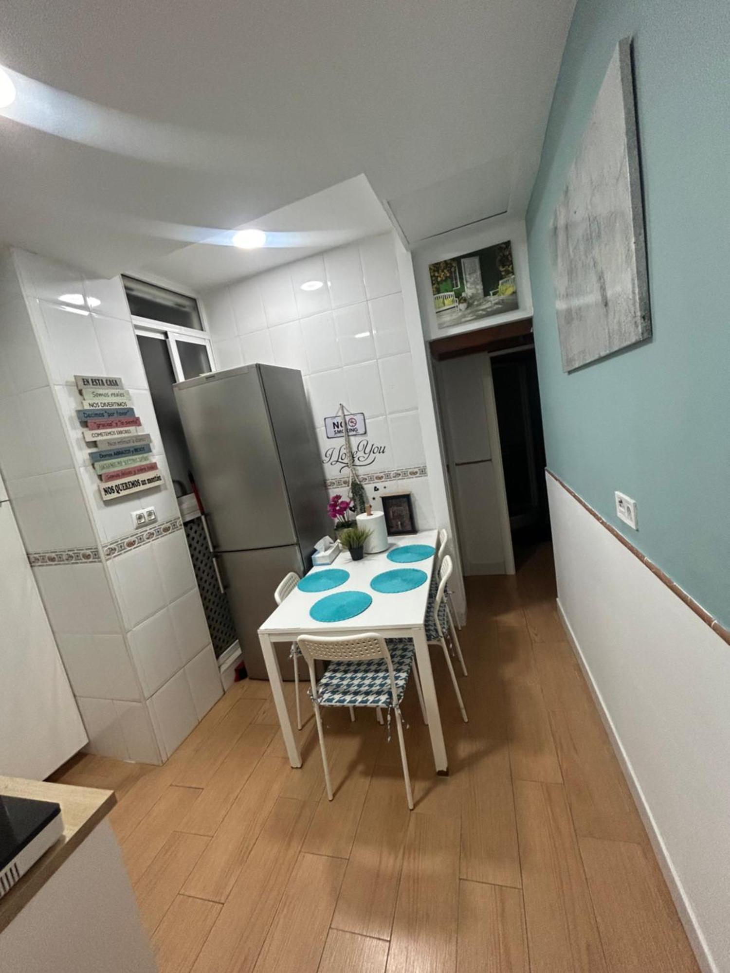 Airbhouse Private Rooms & Apartments Seville Luaran gambar