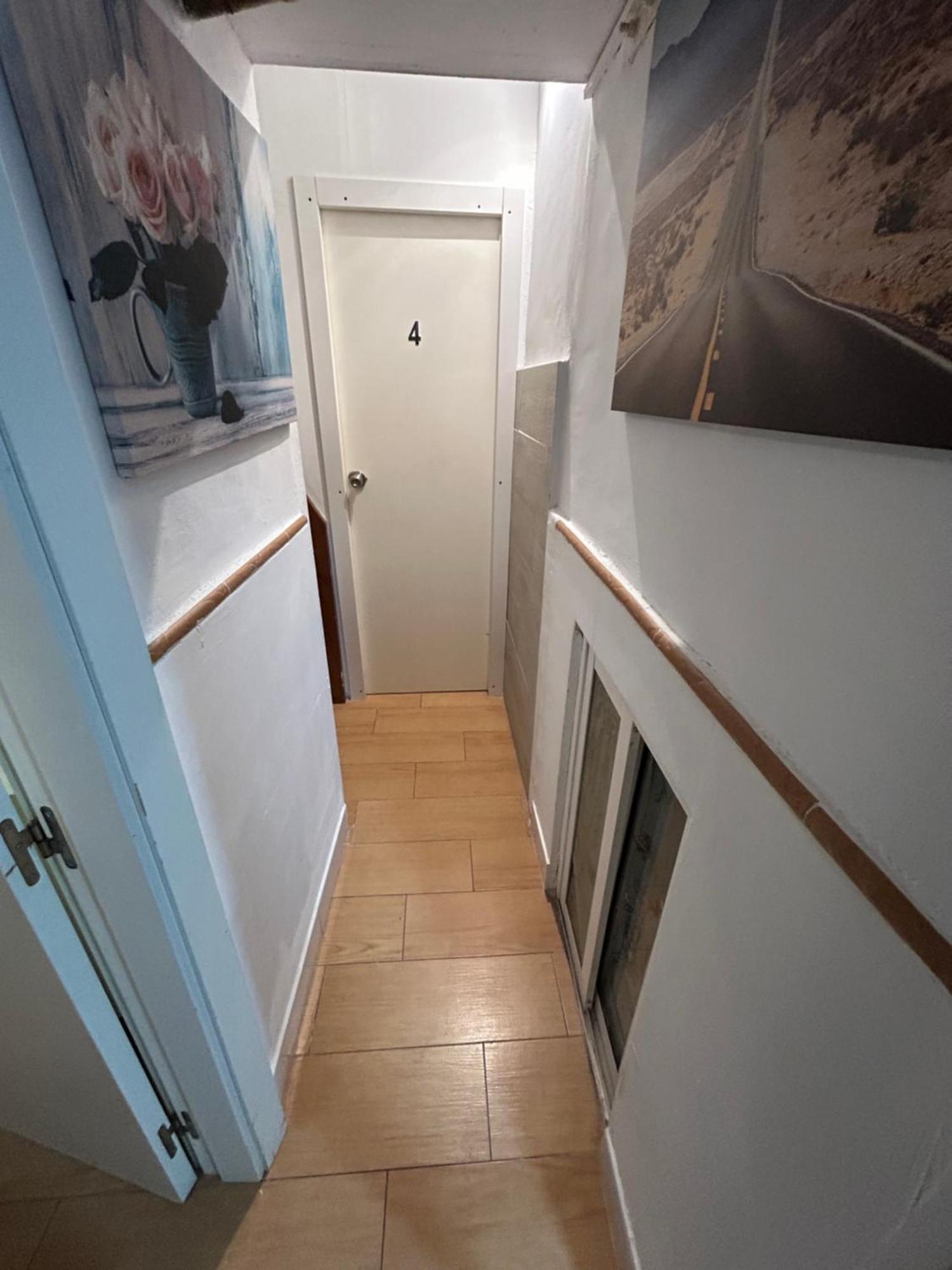 Airbhouse Private Rooms & Apartments Seville Luaran gambar